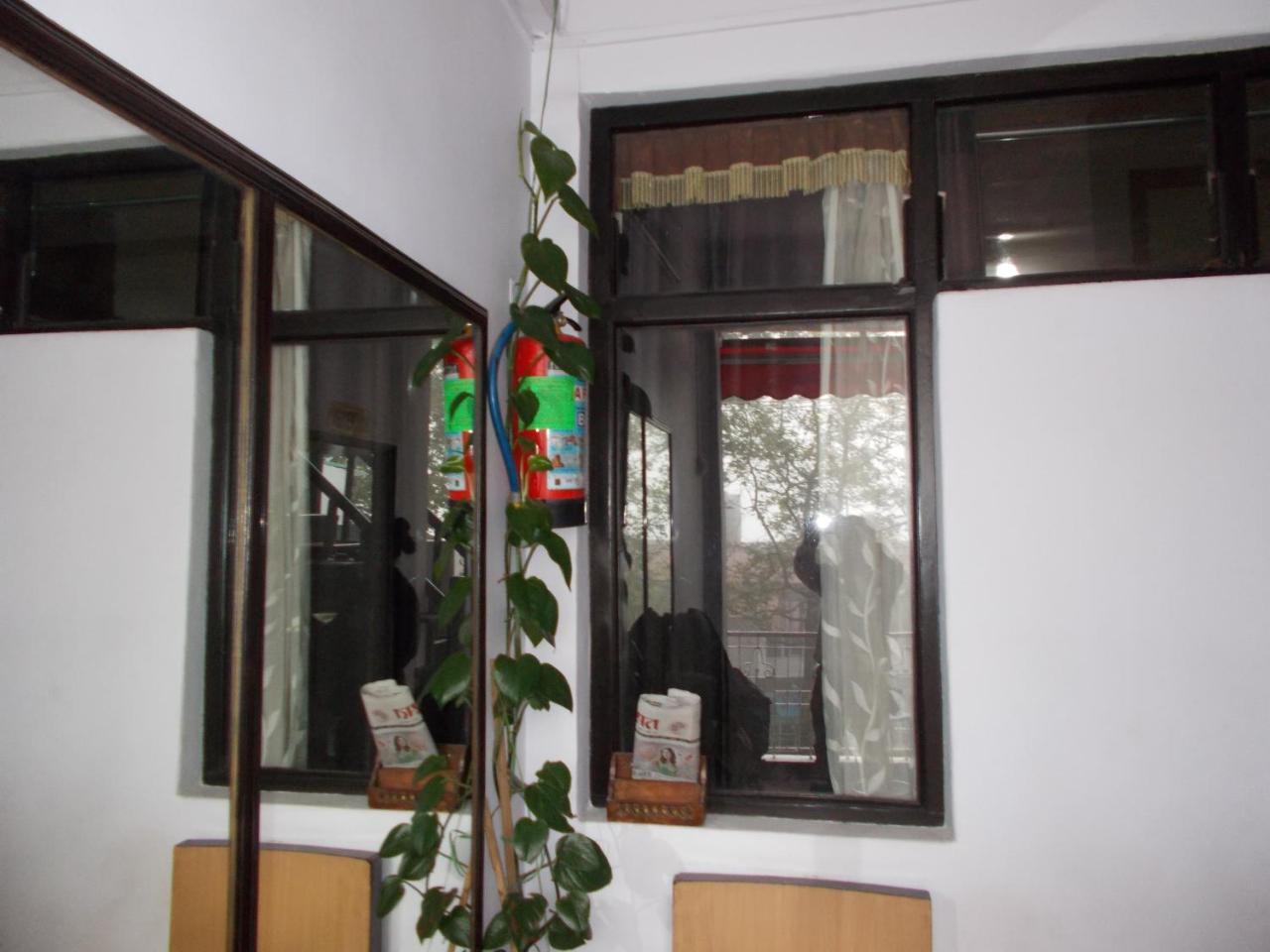 Sarovar Mall Road Nainital