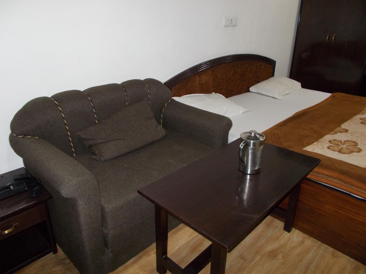 Hotel Sarovar Mall Road