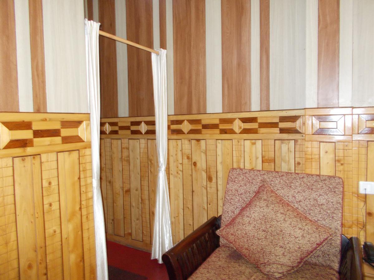 Hotel Sarovar Mall Road Nainital
