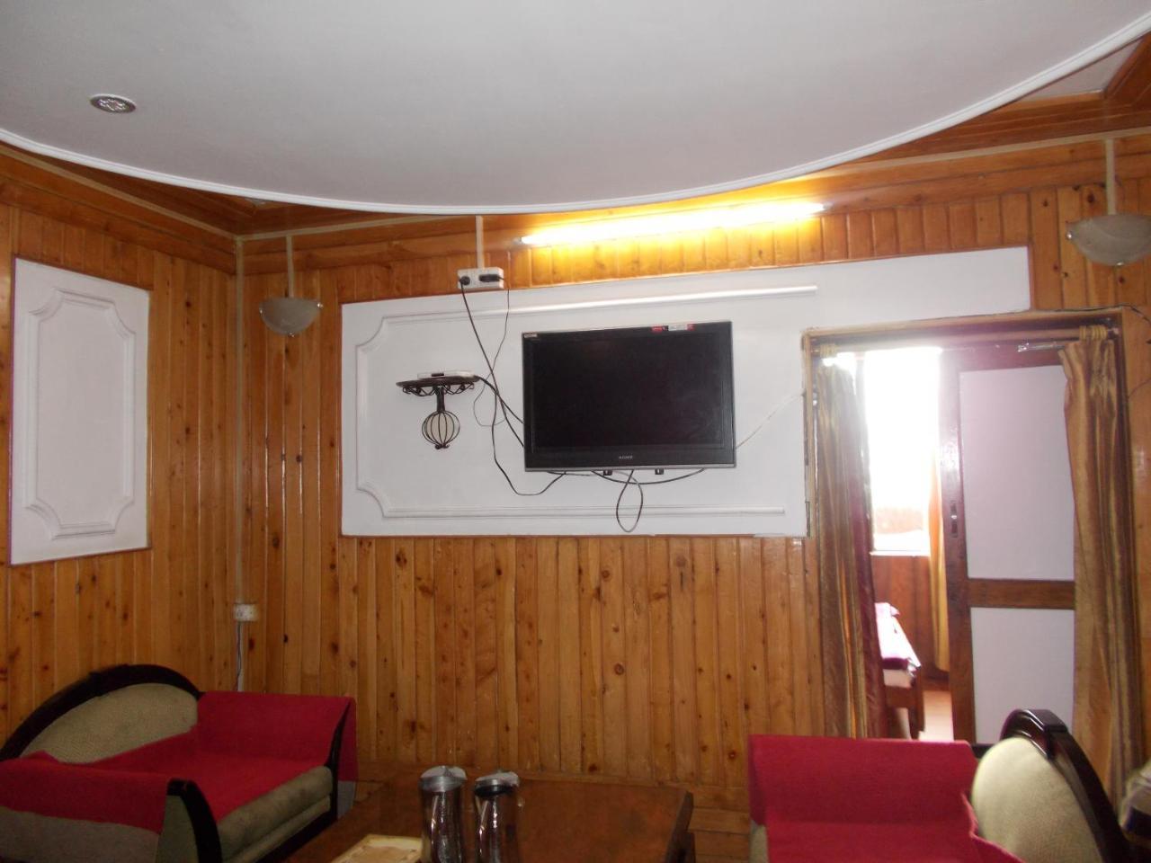 Hotel Sarovar Mall Road *
